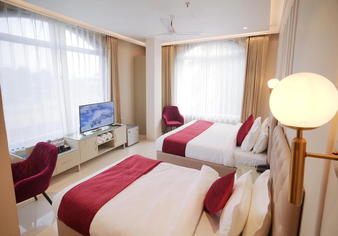 Hotel Green Land Heights Αμριτσάρ Εξωτερικό φωτογραφία