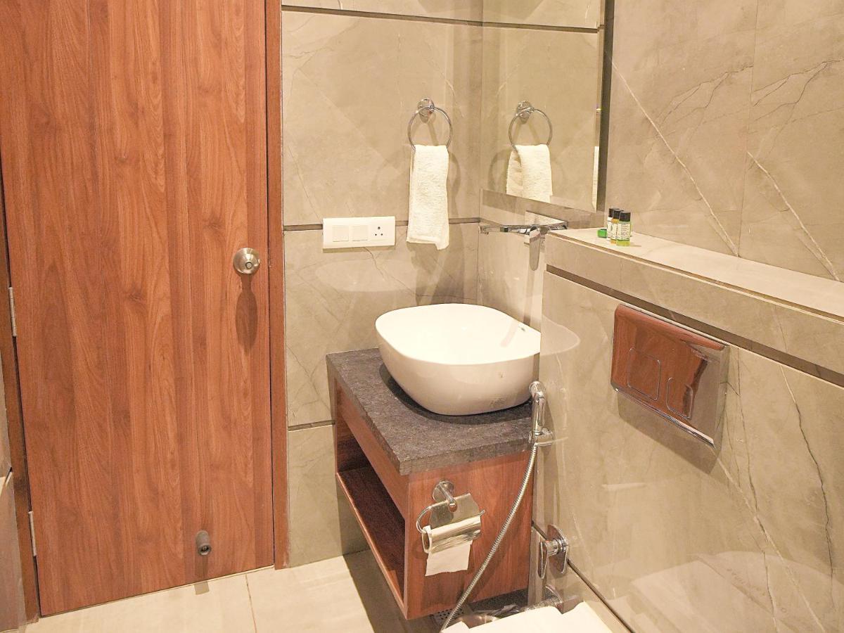 Hotel Green Land Heights Αμριτσάρ Εξωτερικό φωτογραφία