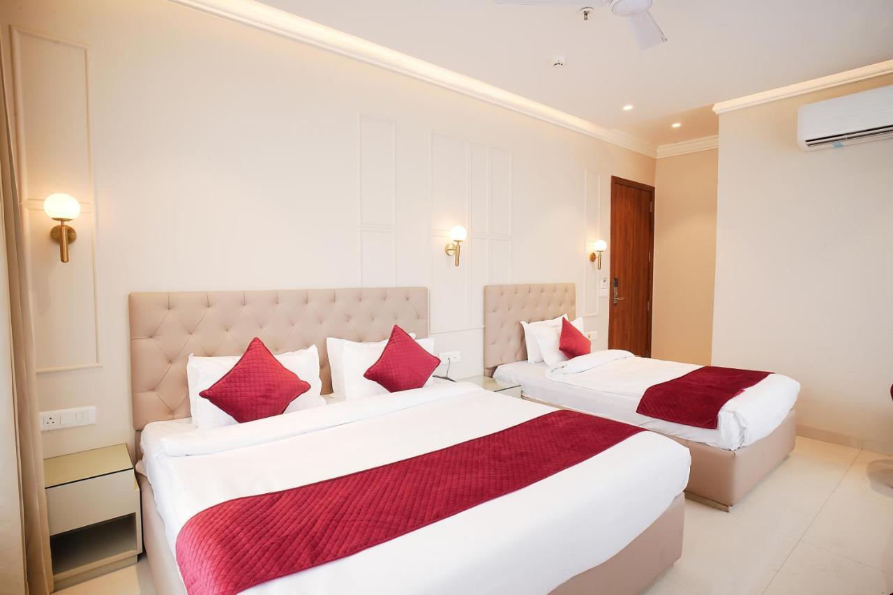 Hotel Green Land Heights Αμριτσάρ Εξωτερικό φωτογραφία